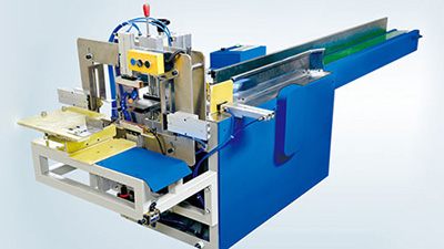 Semi-automatic serviette packing and sealing machine